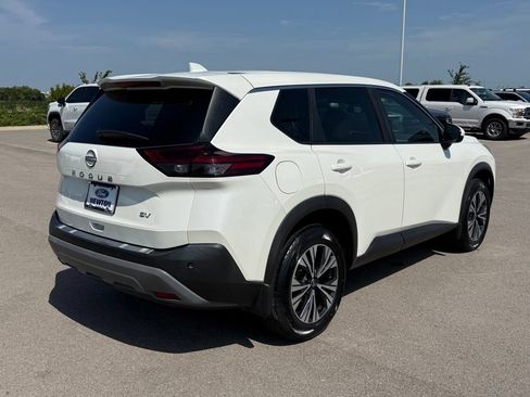 Used 2023 Nissan Rogue SV FWD image 30
