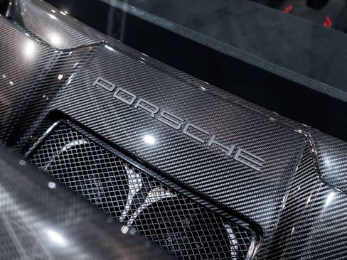 Used 2018 Porsche 911 GT2 RS RWD image 27