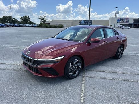 New 2025 Hyundai Elantra Limited image 15