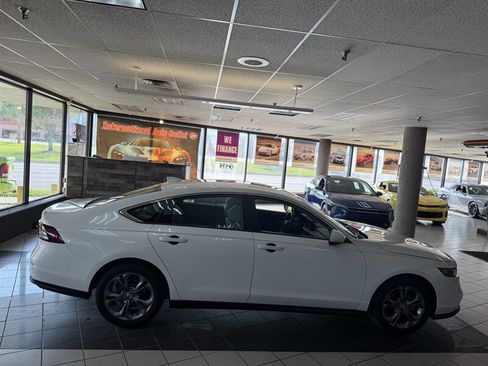 Used 2024 Honda Accord EX image 5