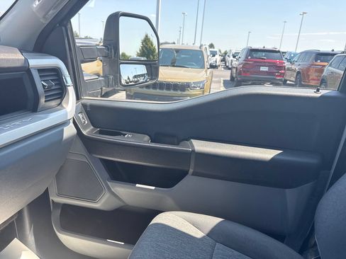 Used 2024 Ford F250 XL w/ 360-Degree Camera Package AWD/4WD image 26