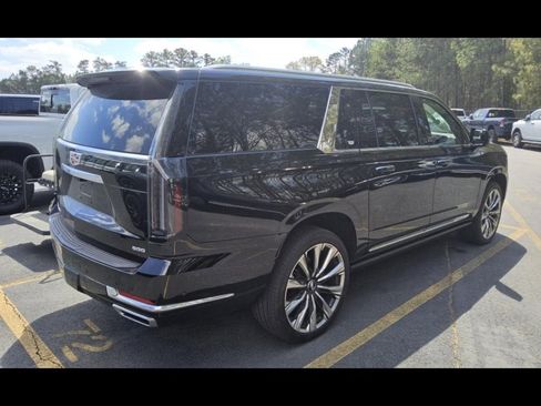 Certified 2025 Cadillac Escalade ESV Premium Luxury Platinum image 6