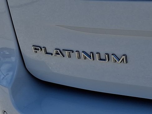 Certified 2025 Ford Expedition Platinum w/ Driver's Package AWD/4WD image 34
