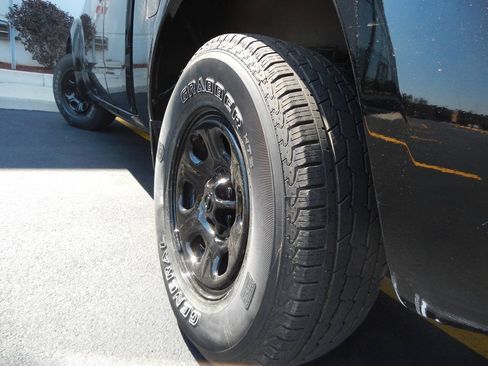 Used 2013 Nissan Frontier S RWD image 15