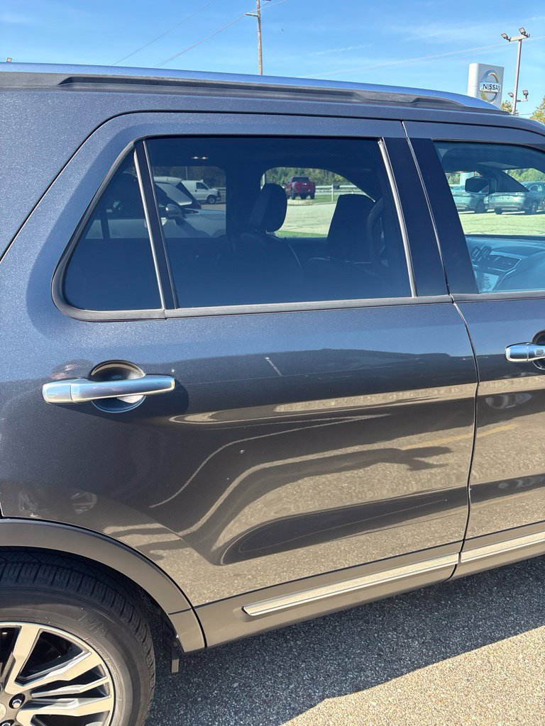 Used 2018 Ford Explorer Platinum AWD/4WD image 9