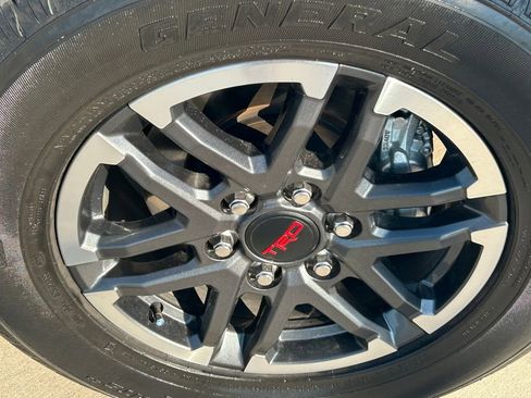 Certified 2025 Toyota Tacoma TRD Sport AWD/4WD image 11