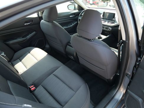 Used 2019 Nissan Altima 2.5 S FWD image 29