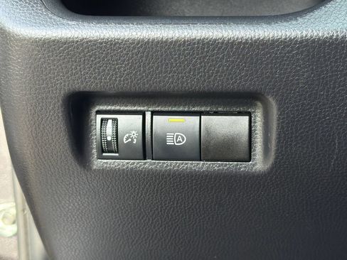 Used 2025 Toyota RAV4 LE AWD/4WD image 19