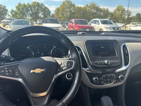 Used 2022 Chevrolet Equinox LT image 14