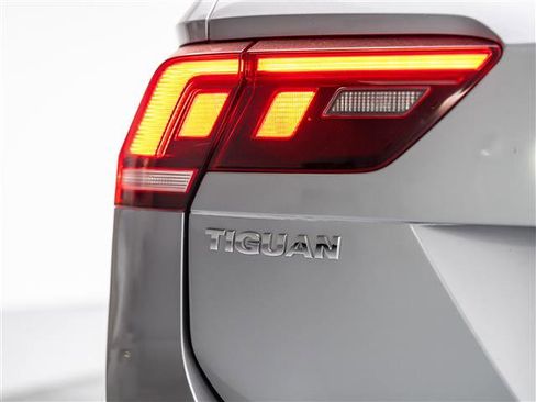 Used 2019 Volkswagen Tiguan S image 15