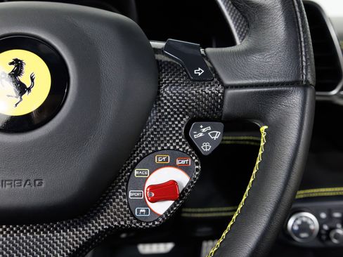 Used 2011 Ferrari 458 Italia Coupe RWD image 24