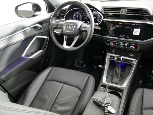 Used 2023 Audi Q3 2.0T Premium Plus w/ Premium Plus Package AWD/4WD image 23