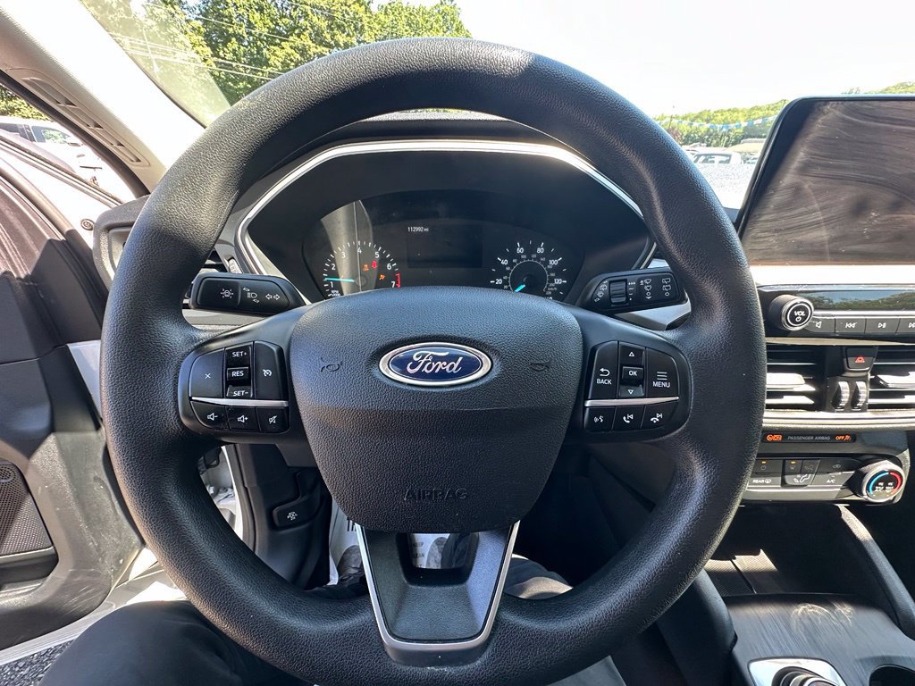 Used 2022 Ford Escape SE FWD image 17