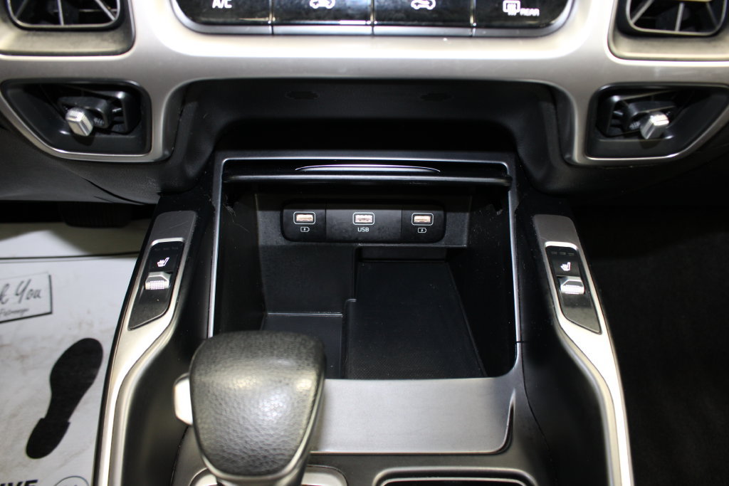 Used 2021 Kia Sorento LX AWD/4WD image 12