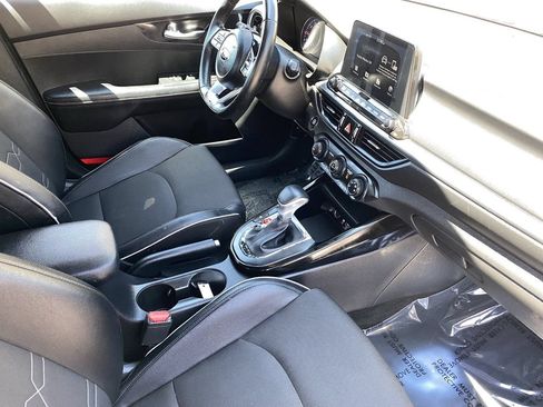 Used 2021 Kia Forte GT-Line FWD image 9