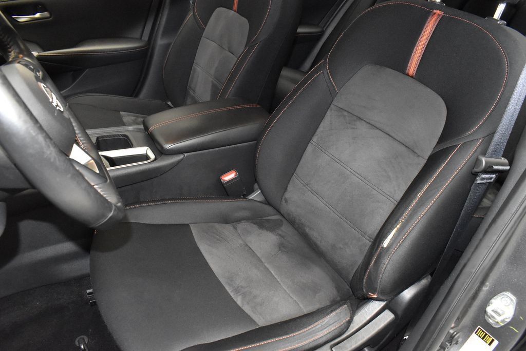 Used 2024 Nissan Sentra SR FWD image 14
