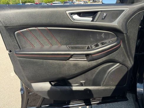 Used 2024 Ford Edge ST-Line w/ Cargo Accessory Package AWD/4WD image 13