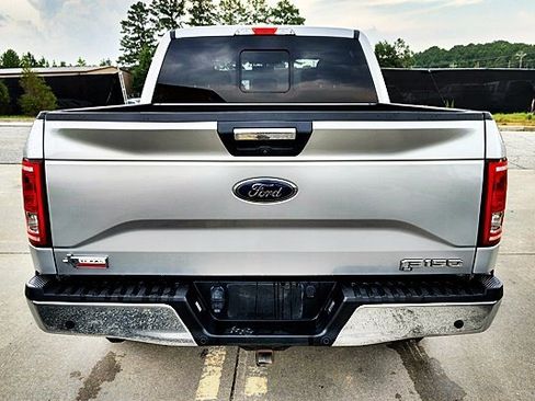 Used 2017 Ford F150 XLT w/ Equipment Group 302A Luxury RWD image 8