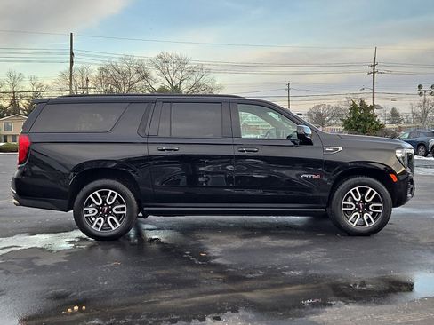 Certified 2022 GMC Yukon XL AT4 w/ Max Trailering Package image 26
