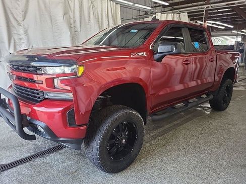 Used 2021 Chevrolet Silverado 1500 RST w/ Z71 Off-Road Package AWD/4WD image 3