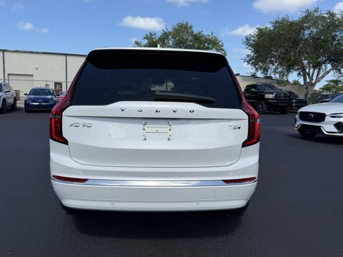 New 2026 Volvo XC90 T8 Plus w/ Protection Package AWD/4WD image 4
