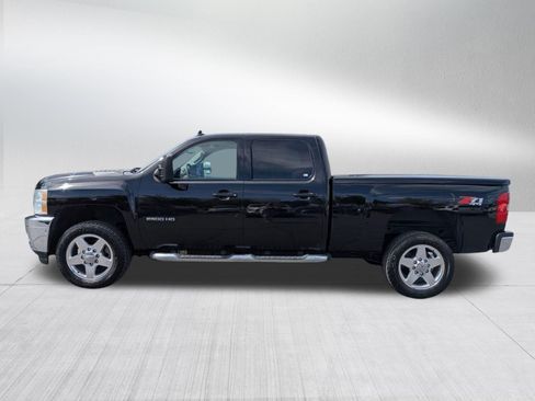 Used 2014 Chevrolet Silverado 2500 LTZ w/ LTZ Plus Package AWD/4WD image 2