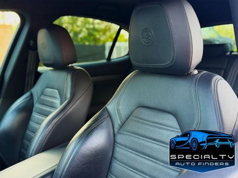 Used 2018 Alfa Romeo Stelvio Ti Sport image 9