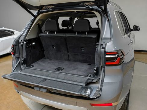 Used 2025 BMW X7 xDrive40i image 58