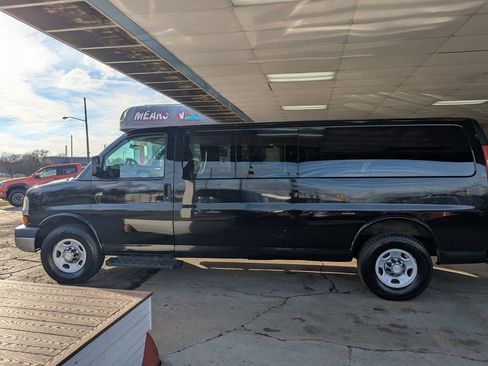 Used 2012 Chevrolet Express 3500 LT w/ LT Preferred Equipment Group image 11