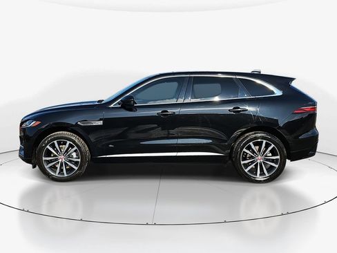 Used 2023 Jaguar F-PACE S image 9