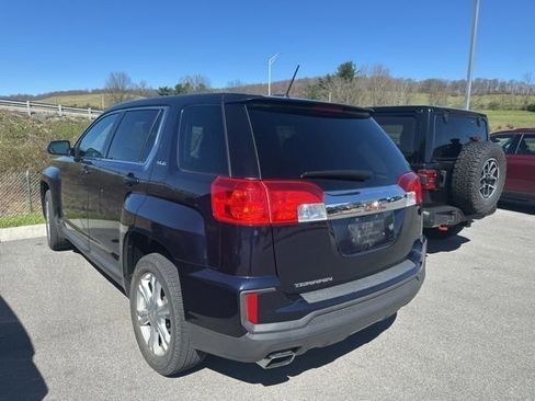 Used 2017 GMC Terrain SLE image 14