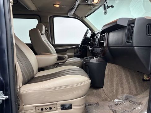 Used 2013 GMC Savana 1500 RWD image 24