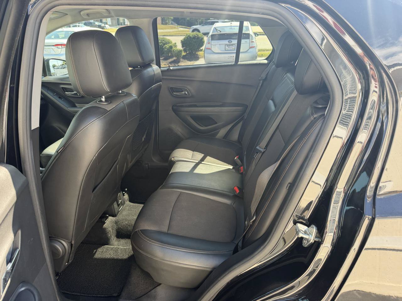 Used 2019 Chevrolet Trax LT w/ LT Convenience Package FWD image 26