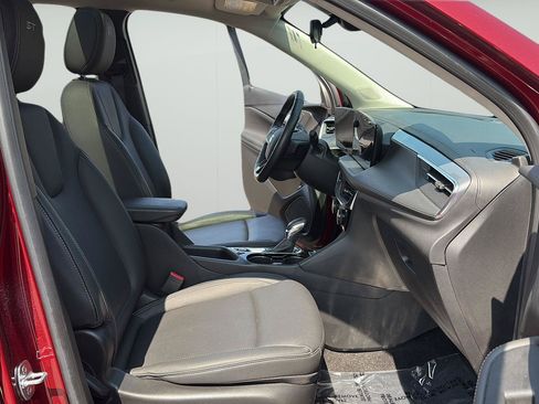 Used 2024 Buick Encore GX Sport Touring w/ Experience Buick Package FWD image 16