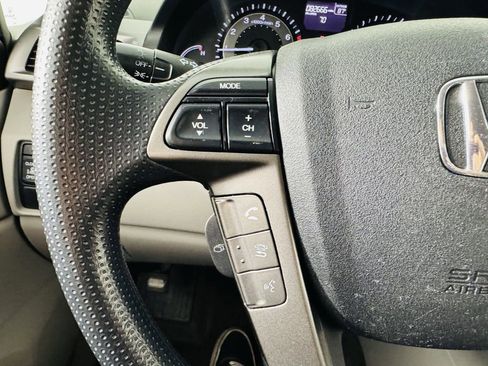 Used 2016 Honda Odyssey SE image 11