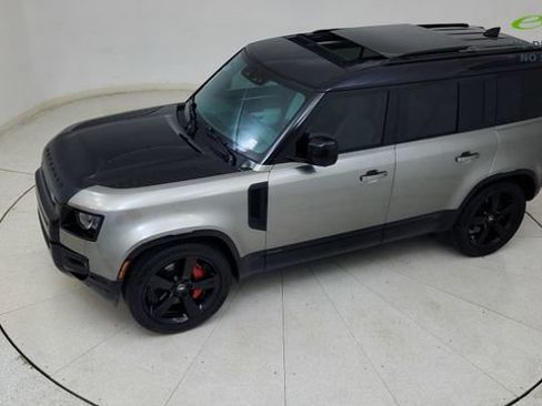 Used 2025 Land Rover Defender 110 X image 83