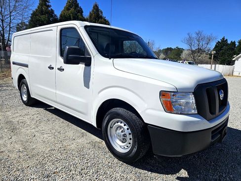 Used 2019 Nissan NV 1500 S image 7
