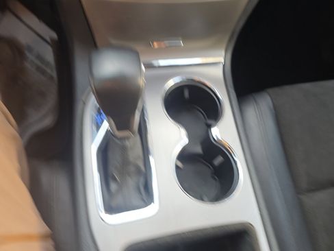 Used 2020 Jeep Grand Cherokee Laredo w/ Laredo X Package image 32