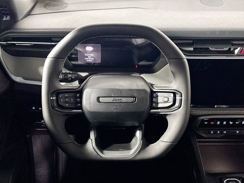 New 2026 Jeep Cherokee Limited AWD/4WD image 13