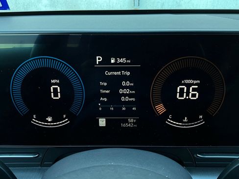 Used 2025 Hyundai Kona SEL image 39