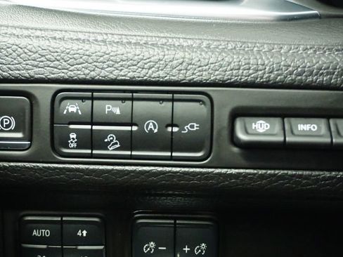 Used 2021 GMC Yukon Denali image 33