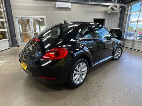 Used 2015 Volkswagen Beetle TDI FWD image 5