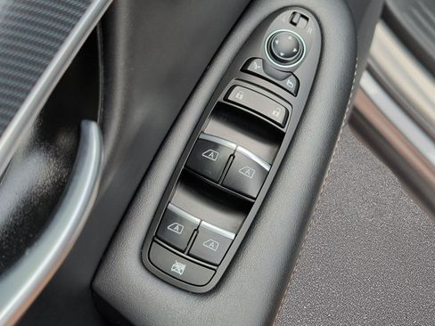 Used 2023 INFINITI QX50 Sport FWD image 9