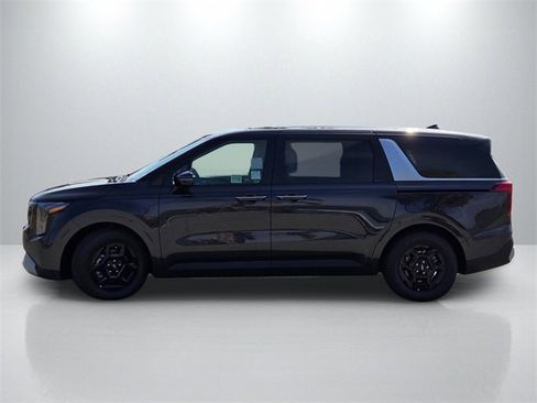 New 2026 Kia Carnival image 7