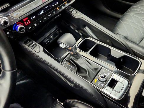 Used 2023 Kia Telluride SX Prestige X-Pro image 17