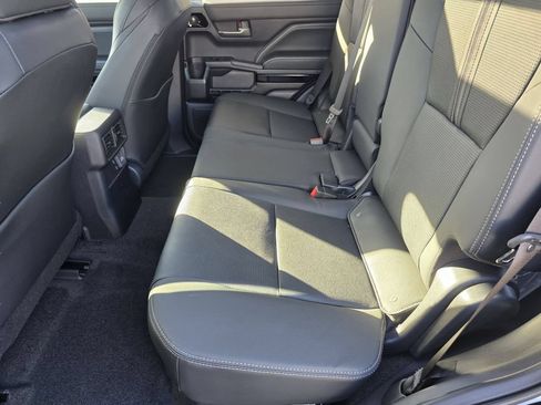 New 2026 Toyota 4Runner Limited AWD/4WD image 29