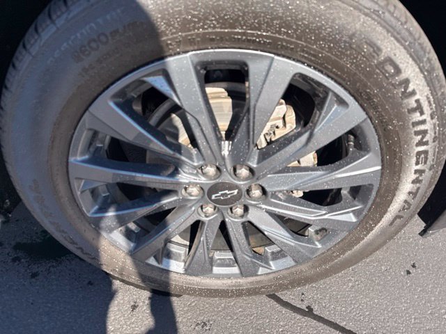 Used 2023 Chevrolet Traverse RS w/ LPO, Floor Liner Package AWD/4WD image 9