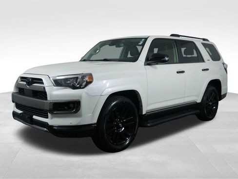 Used 2021 Toyota 4Runner Nightshade AWD/4WD image 5