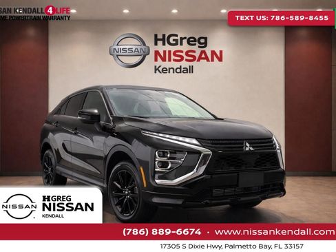 Used 2024 Mitsubishi Eclipse Cross LE image 1
