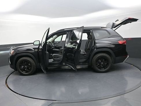 New 2026 Volkswagen Atlas Peak Edition AWD/4WD image 32